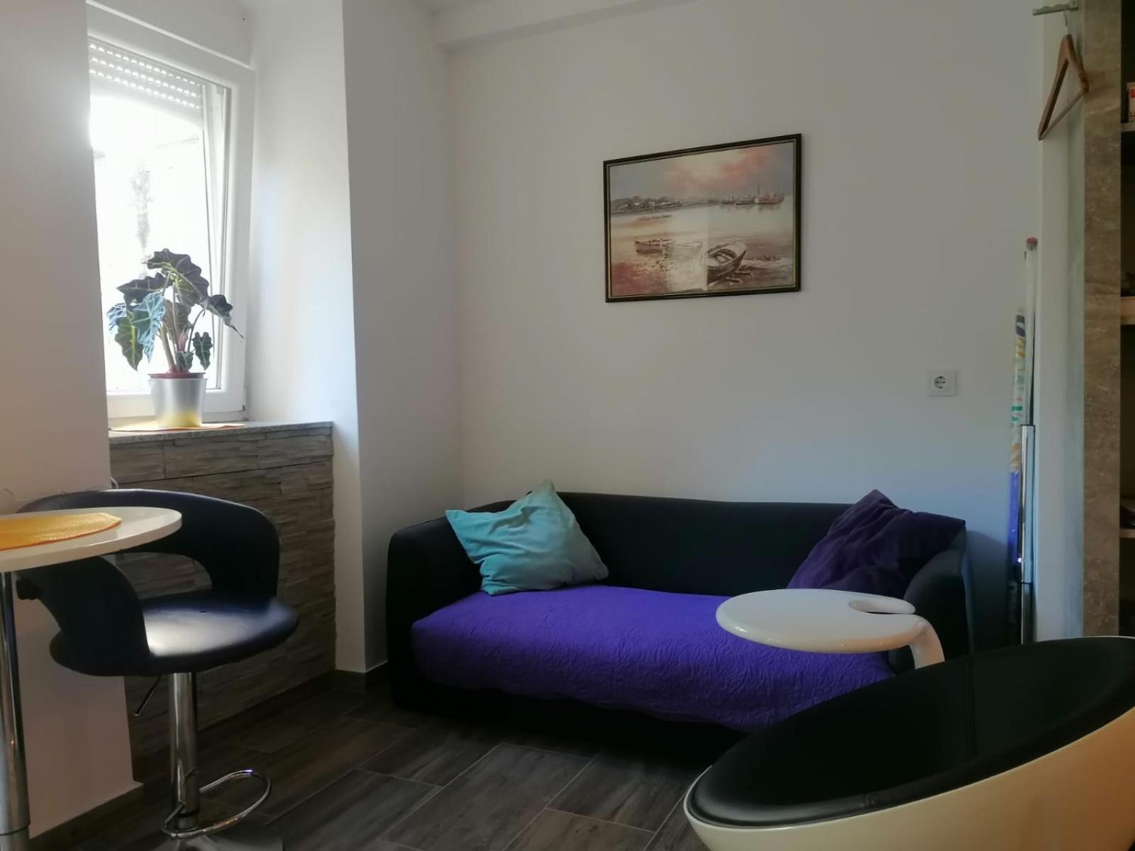 Zagreb 2 Botanical Garden Budget Apartment Bagian luar foto